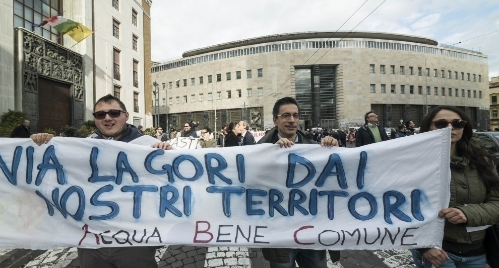 Campania. Manifestazione Contro La Privatizzazione Dell'acqua, Lunedì ...