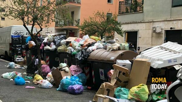 Roma: i rifiuti puzzano di austerità (Parte I) - Contropiano
