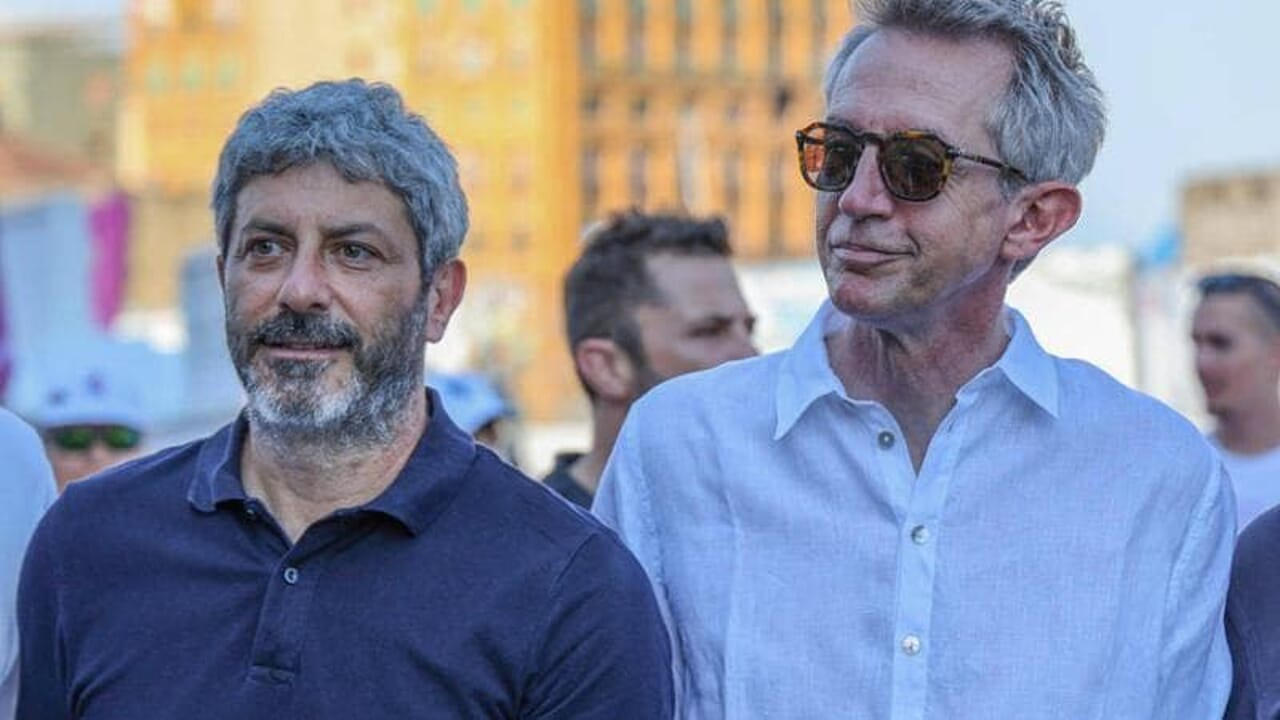 l-ape-ed-il-peggiore-architetto-il-futuro-di-napoli-in-queste-mani